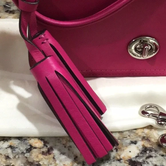 NEW Coach Legacy Leather Penny Shoulder Crossbody Bag 19914 Fuchsia Hot Pink - Picture 2 of 8